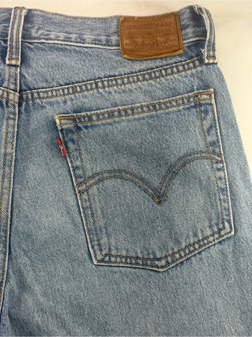 Levi's Wedgie Straight Leg Jeans | 29 High Rise | Raw Hem | 100% Cotton